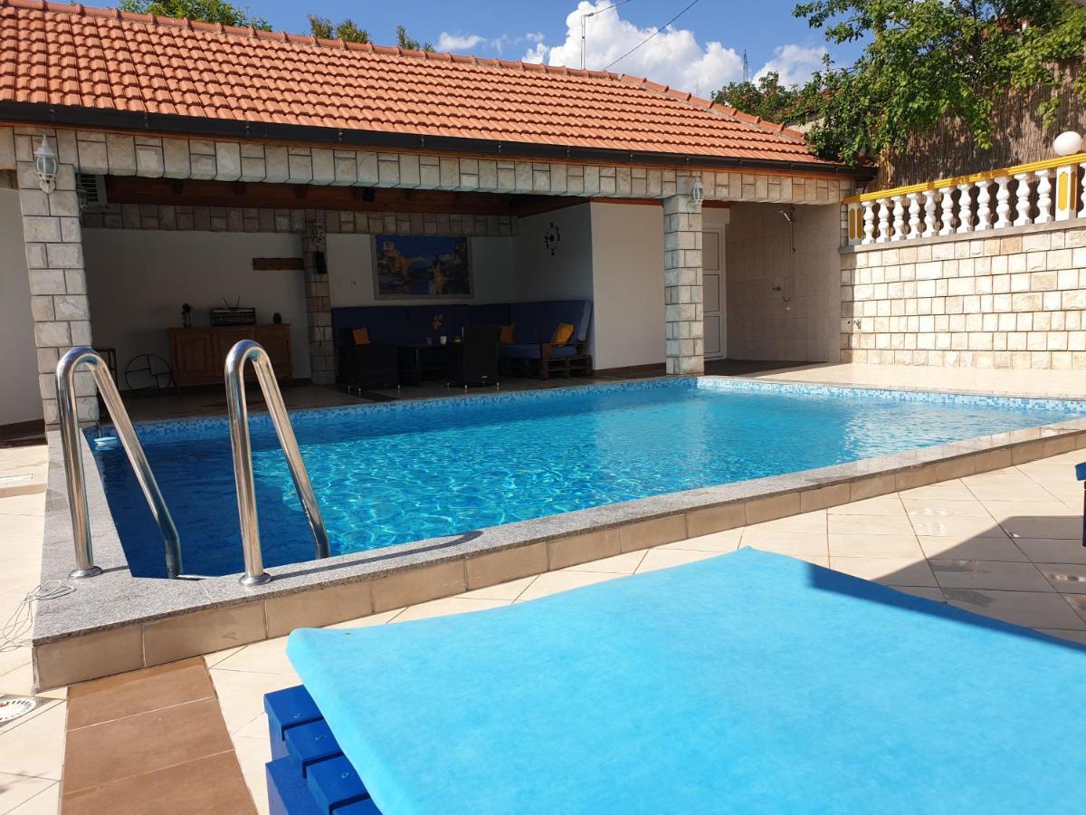 Apartment Oaza Mostar Exterior photo